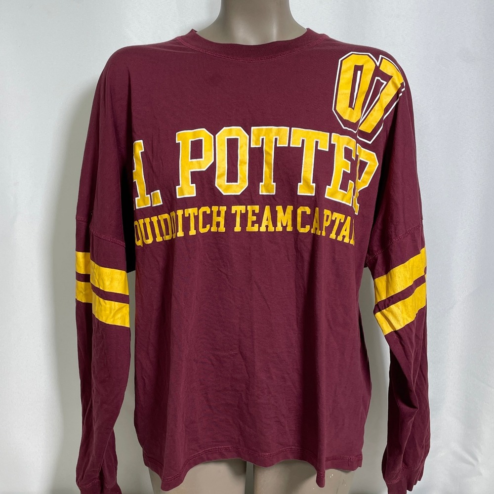 Harry Potter Gryffindor Quidditch Maroon Team Captain Spirit Jersey Womens LARGE